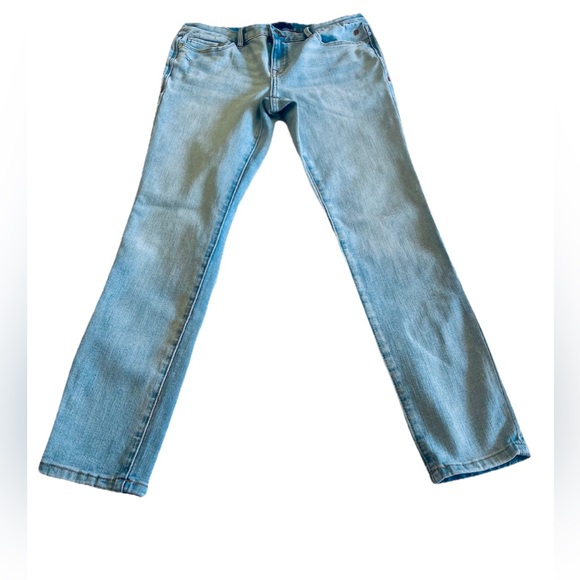 Tommy Hilfiger Light Blue Denim Jeans - Picture 9 of 12